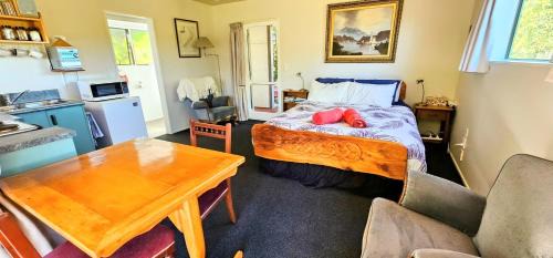Ruby Bay House | Waterwheel Cottage