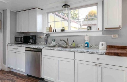 Watkins Glen House | WATKINS 4 BED 3 BATH · Walk to parks & r · Walk to parks & restaurants! Hot Tub! Game Room!