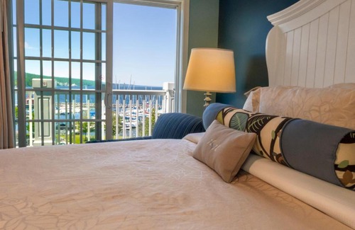 Watkins Glen Hotel | Watkins Glen Harbor Hotel