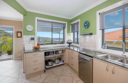 Port Macquarie Apartment | Watonga Rocks - couples retreat