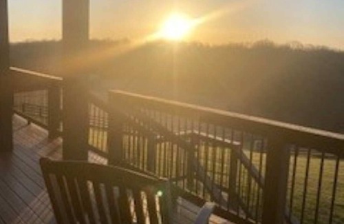 Corinth House | Watter's Way is located 15 minutes from the ark encounter in Williamstown KY.