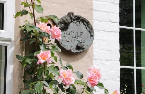 Malpas House | Wattle Cottage