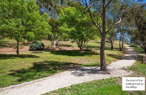 Homewood House | "Wattleseed" @ Yea Springs - affordable luxury right by the Railtrail