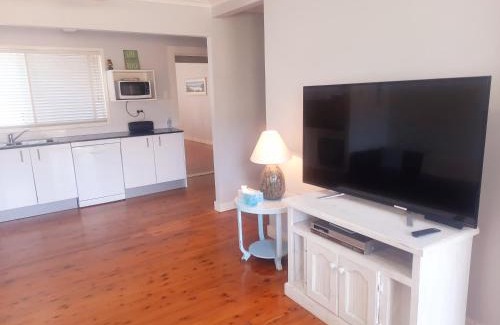 Callala Beach House | Watts @ Callala Beach-Pet Friendly