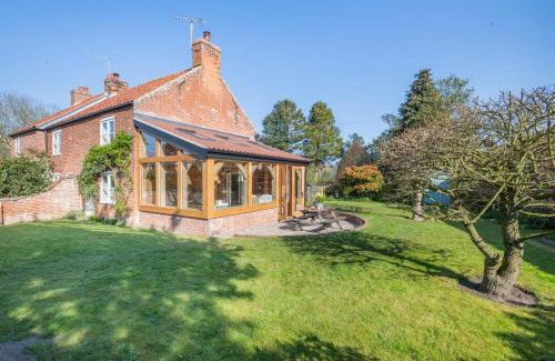 Irstead House | Watts Cottage