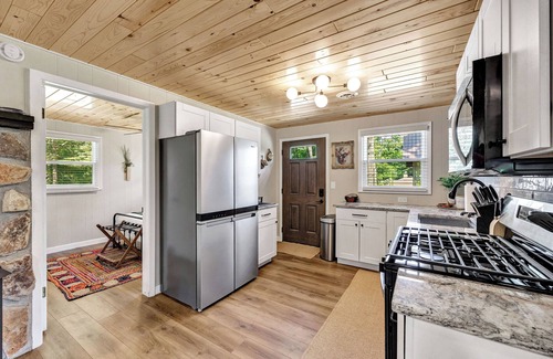 Lakewood Cottage | Waubee Lake remodeled cozy cottage on ATV trails!