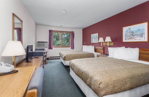 Wautoma Hotel | Wautoma Inn by OYO Near Airport WI 73