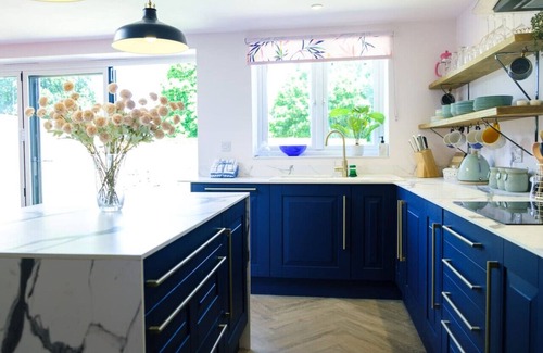Pilning Cottage | Wave Cottage Bristol