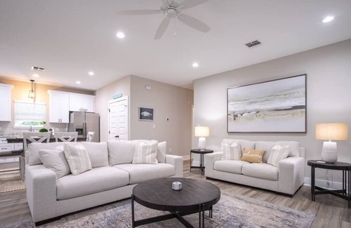 Waveland House | Waveland Beach Cottage A