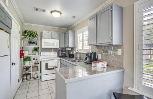 Waveland House | Waveland Retreat with Yard Walkable Location