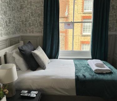 Newport Hotel | Waverley Inn