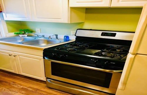 Waverly House | Waverly 3 Bedroom Unit