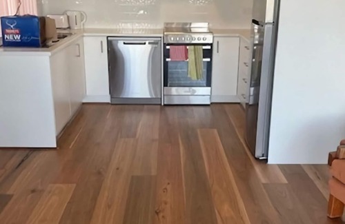 Surf Beach Apartment | Waves at Surf Beach