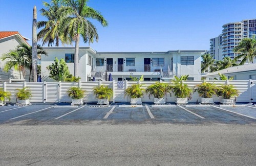 North Beach Apartment | Waves on Desoto beautiful studio # 7