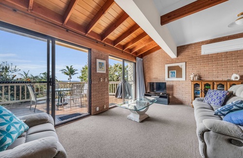 Pambula Beach Cabin | Waves on Winnunga - Pambula Beach