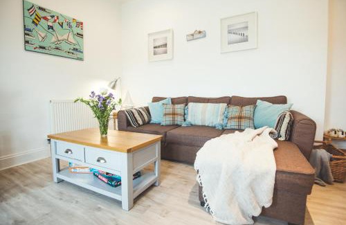 Stoke Fleming Apartment | Waves - Sea View Duplex Apartment, Stoke Fleming