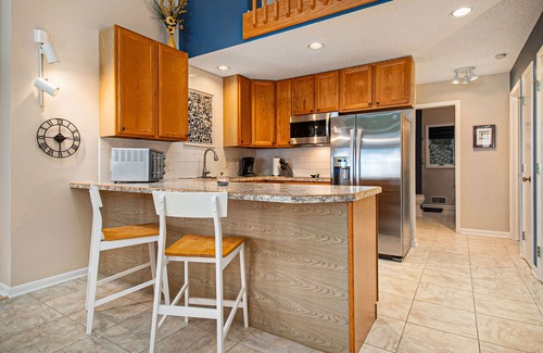 Manistee House | Wavesong Cottage: Perched on Lake Michigan between Ludington and Manistee