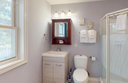 Wasaga Beach House | Wavy Daze Master