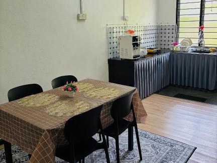Jeli House | Wawa Homestay Bandar Jeli