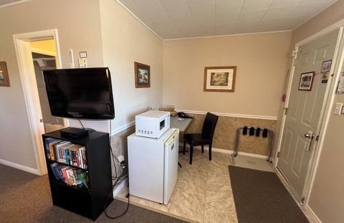 Algoma District Hotel | Wawa Northern Lights Motel & chalets