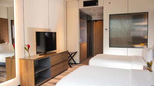 El Cangrejo Hotel | Waymore Hotel Spa & Casino