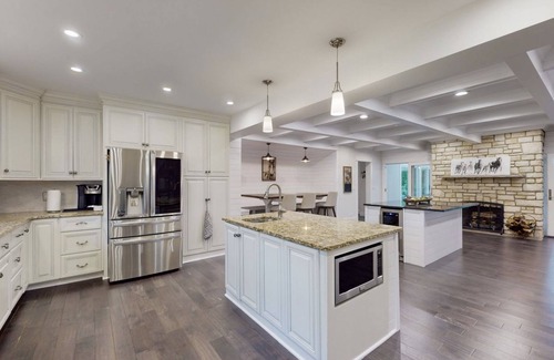 Wayne House | Wayne Woods Estate A Luxury 6 acre Villa