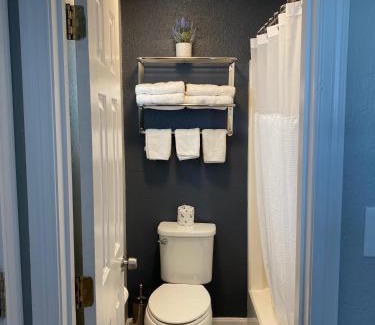 Hampton Hotel | Ways Motel