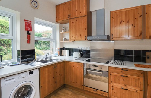 Newton by the Sea Cottage | WAYSIDE COTTAGE, pet friendly, with open fire in Newton-By-The-Sea