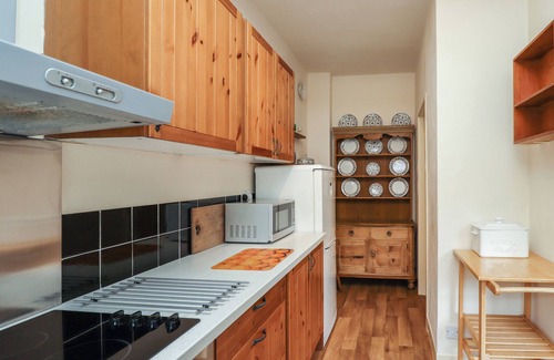 Newton by the Sea Cottage | WAYSIDE COTTAGE, pet friendly, with open fire in Newton-By-The-Sea