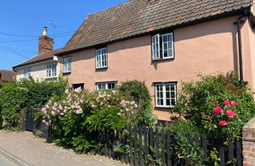 Woodbridge House | Wayside Cottage, Dennington
