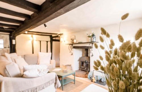 Woodbridge House | Wayside Cottage, Dennington