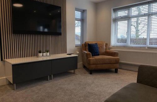 Chorlton-by-Backford House | Wayside farmhouse stay