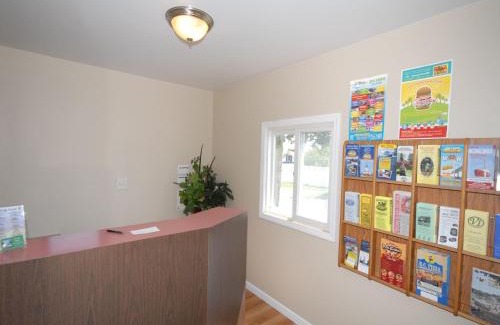 St Ignace Hotel | Wayside Motel