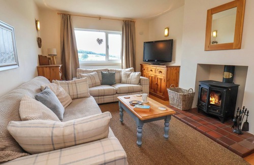 Great Fryup Dale Cottage | WAYSIDE, pet friendly, character holiday cottage in Glaisdale