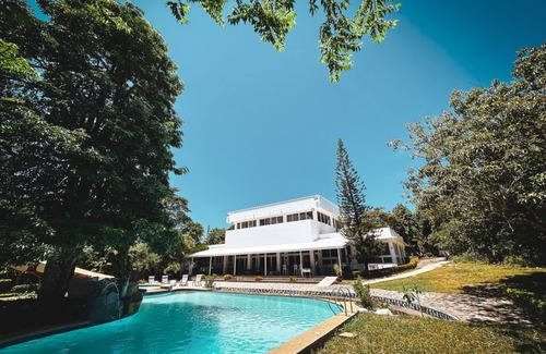 Manoc-Manoc House | Wazobia Boracay - Four Bedroom House/Villa