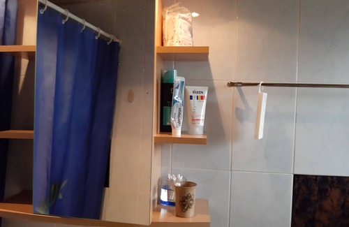 Spata-Artemida Apartment | We are a Greek family accommodation with very beautiful views of the mountain