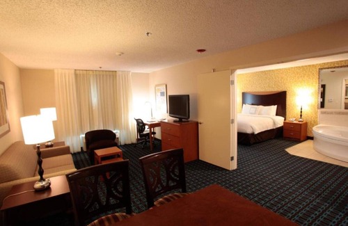 Mount Eden House | We are about 12 miles south of Oakland International Airport