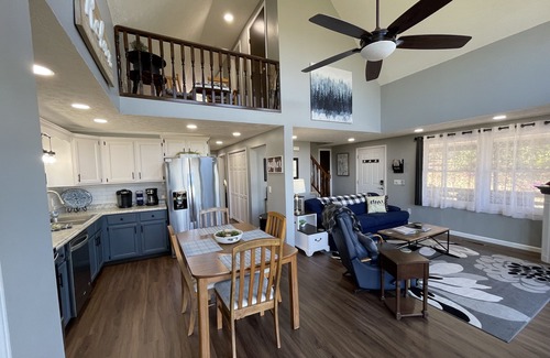 Hendersonville Cabin | We are Open! It's ALL About That View! Hendersonville, Asheville NC, Hot Tub!