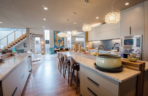 University Park House | We are two artists who enjoy sharing our home to caring and curious guests!