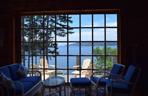 Seal Cove Cottage | WE DO NOT ACCEPT 2026 RESERVATIONS UNTIL JANUARY