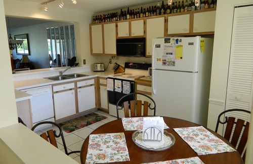Naples Apartment | We have Availability in Late December 2024 and January 2025. 1-month Minimum