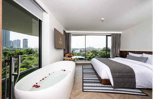 Bang Phlat Hotel | We Hotel Riverfront