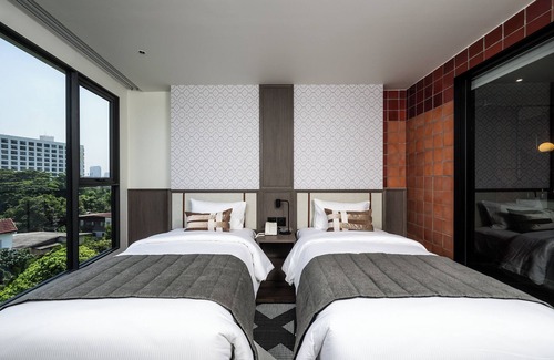 Bang Phlat Hotel | We Hotel Riverfront