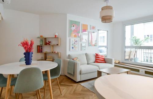 Notre-Dame-des-Champs Apartment | We Parisian Vanneau Cozy Home