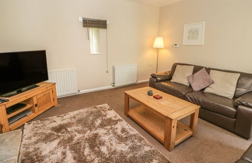 Witton-le-Wear Cottage | WEAR VIEW COTTAGE, pet friendly, with open fire in Hamsterley