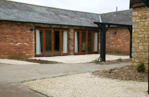 Towcester House | Weasels Way at Tove Valley Cottages