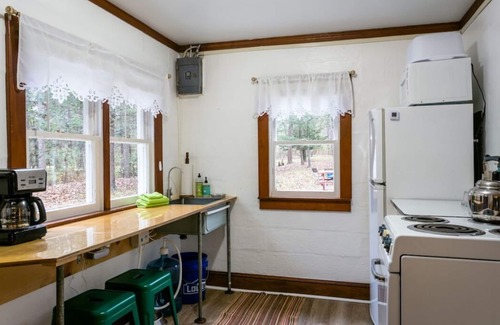 Dayton Cabin | Weaver Cabin: A Glamping Experience
