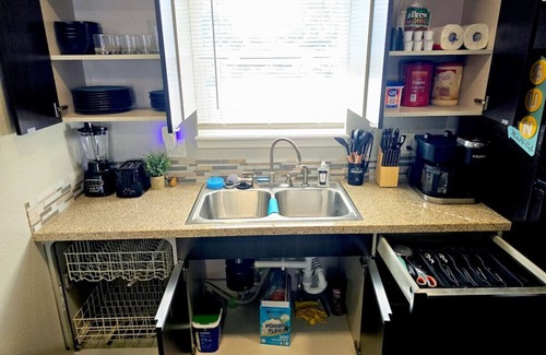 Midtown Apartment | Webster, N. Hospital & Downtown