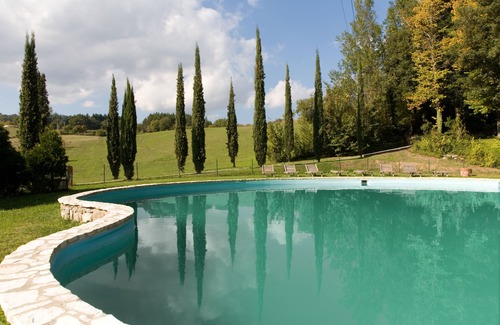 Pratovecchio Villa | Wedding in Benfenati's villa, with amazing private pool in Tuscany.