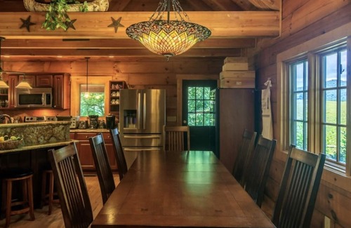 Boone Cabin | Weddings, Reunions, Corporate Retreats Sleeps 48 - up to 80 for Events